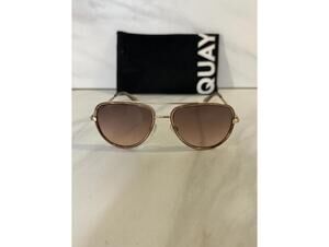 Quay Australia All In rose gold brown gradiant aviator sunglasses Size 56-17-140